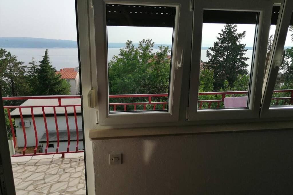 Spacious 2-Room Apartment With Beautiful Sea View Crikvenica Extérieur photo